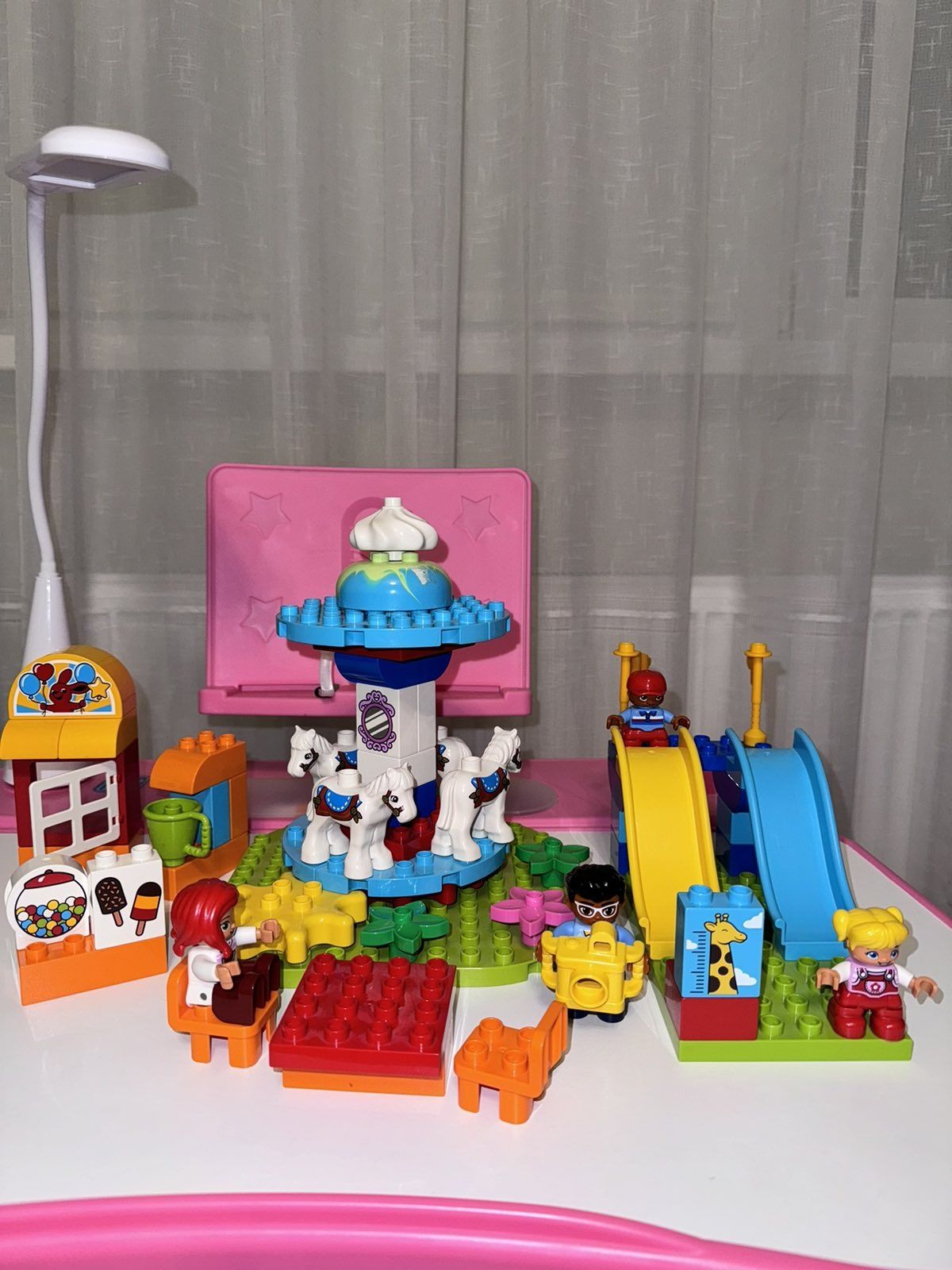 Lego duplo парк атракціонів