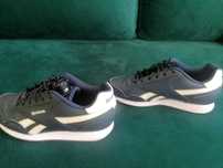 Adidasy dla dziwczynki/chlopaka firmy reebok rozmiar 31,5 granatowe