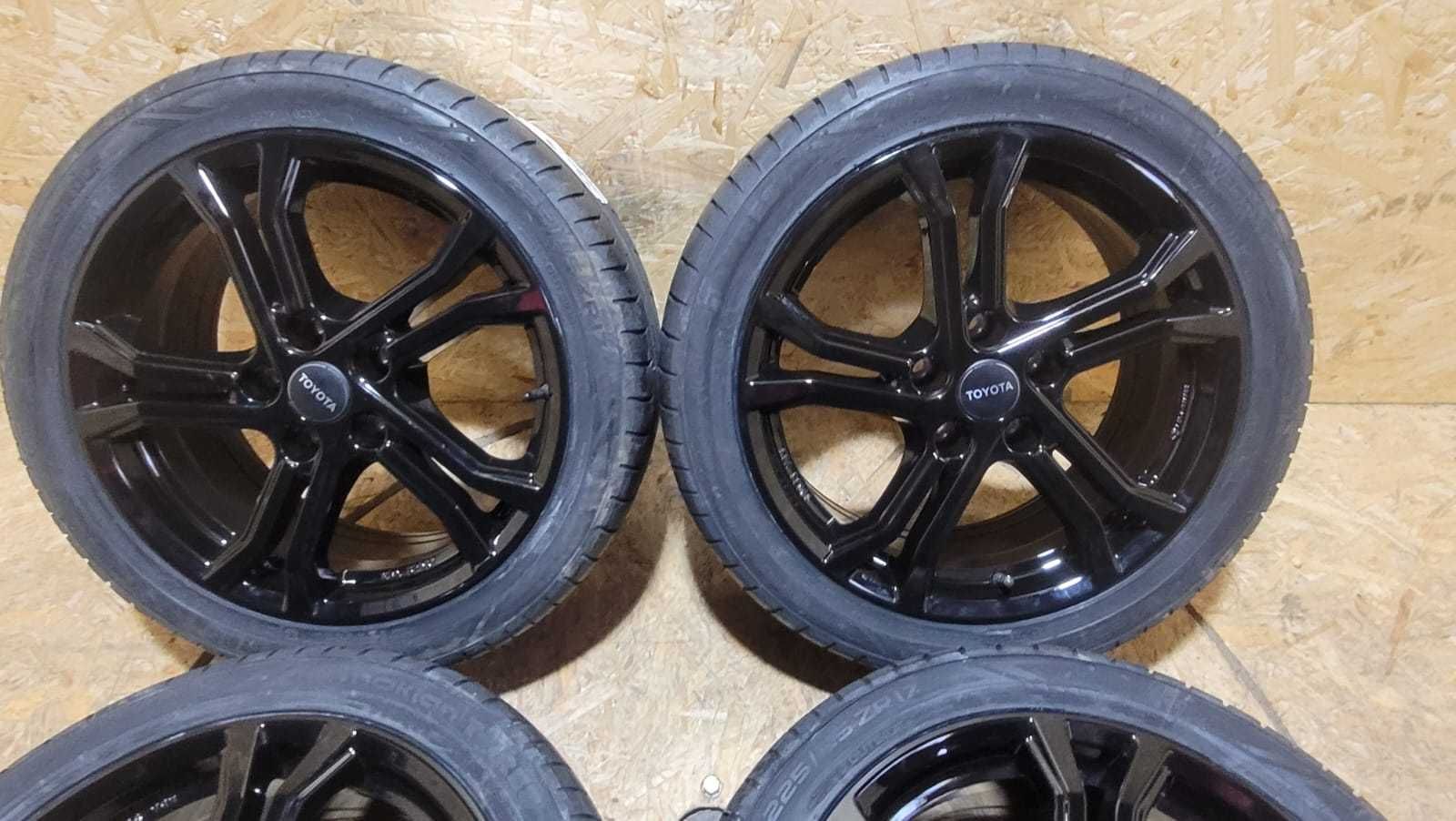 Koła letnie 5x114,3 7,5j 17" 225/45/17 Nokian toyota corolla auris