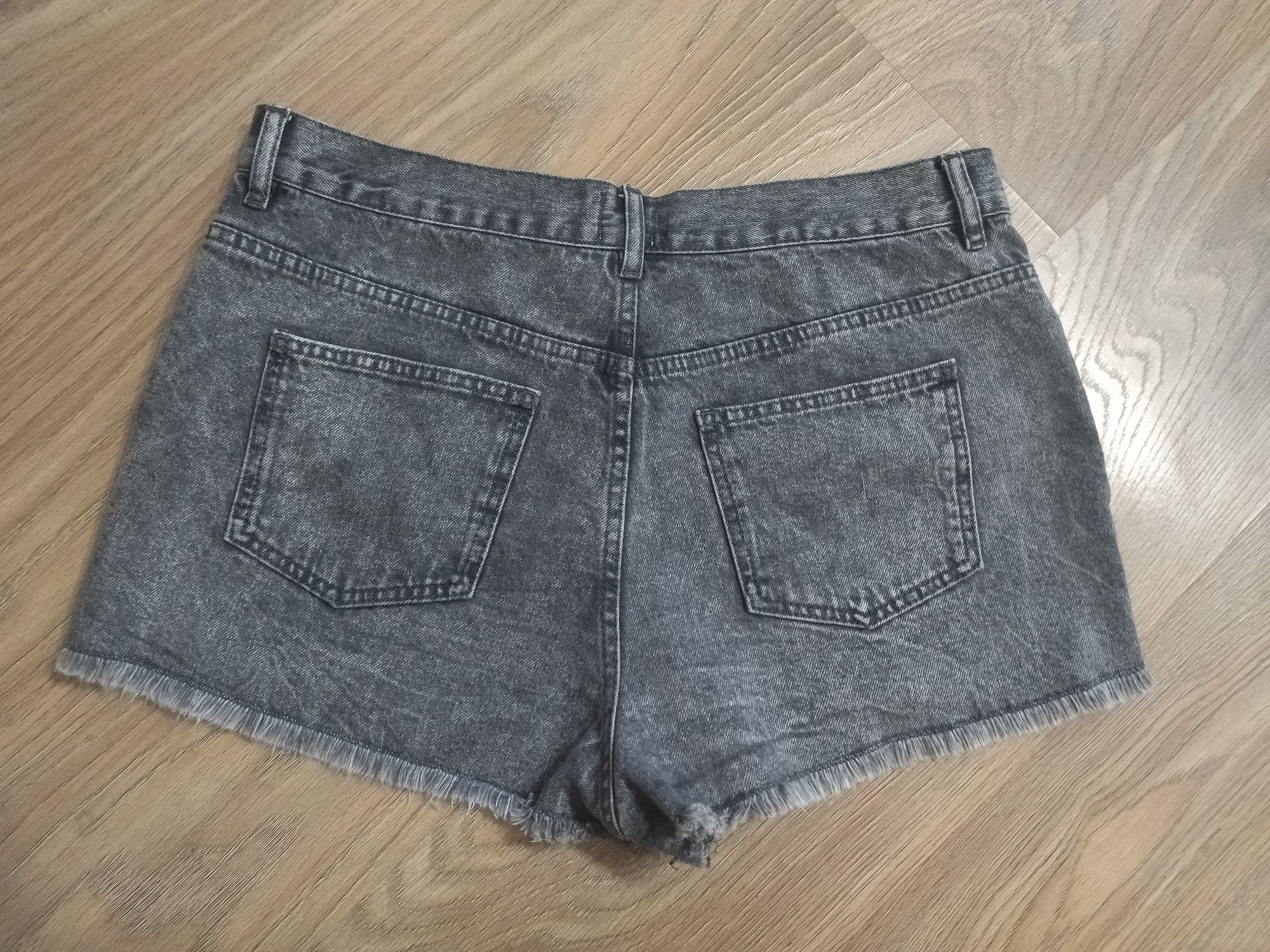 Джинсові шорти сірі ASOS