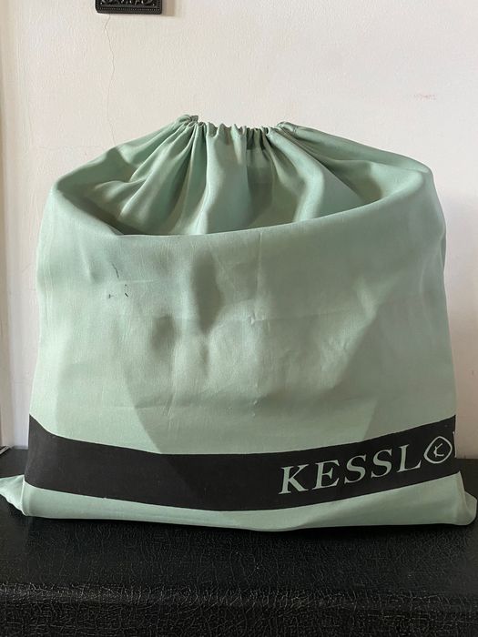 Mala de ombro em pele genuína