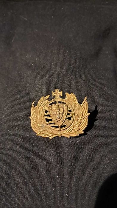 Emblema militar português – Forças Armadas / Exército (modelo antigo)