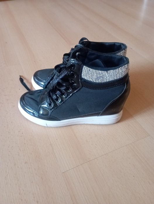 ботфорди 35,5р  черевики 36р,37р