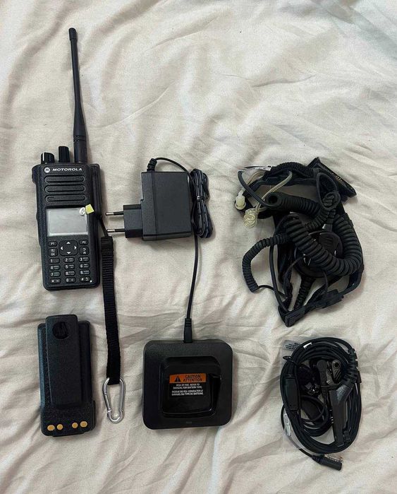 Продам цифровую радиостанцию Motorola DP 4801E