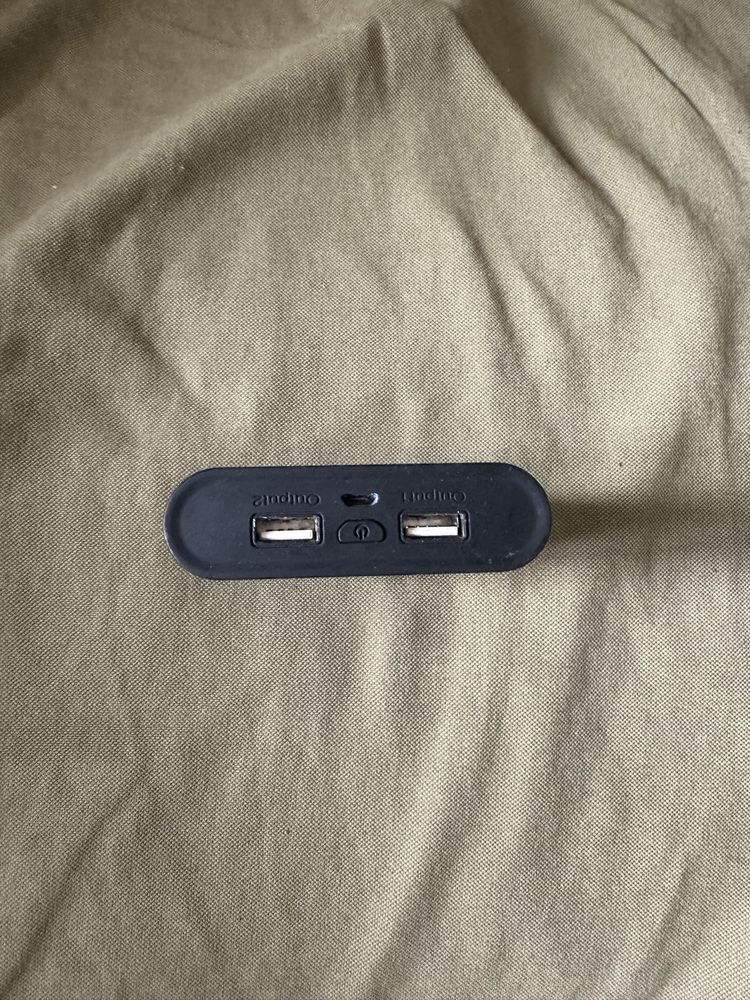Powerbank Hama.