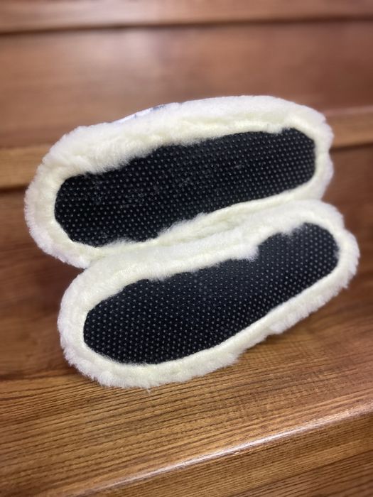 Чуні з ОВЧИНИ на резиновій підошві
