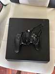 Ps4 com comando e jogo
