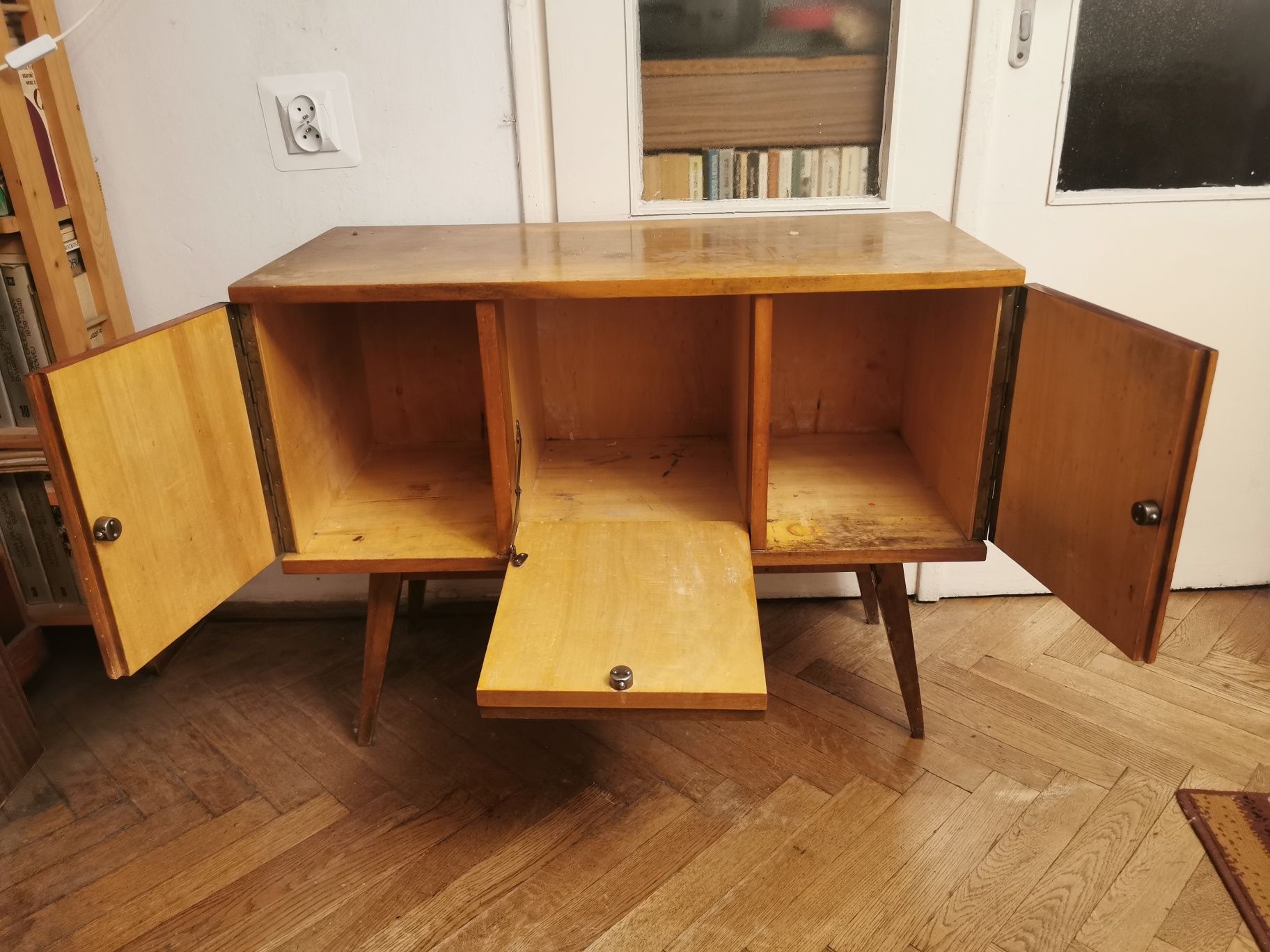 Komoda, szafka pod radio typ 859 Głuchołaskie Fabryki Mebli unikat PRL
