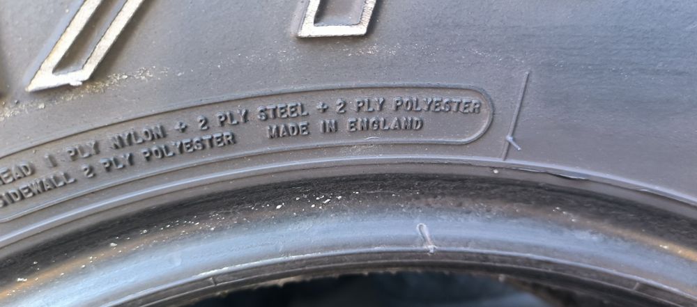 Резина 225.70.R15.Ціна вказана за 1 шт.