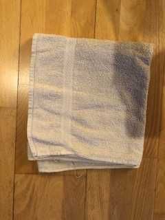 2 toalhas medias brancas