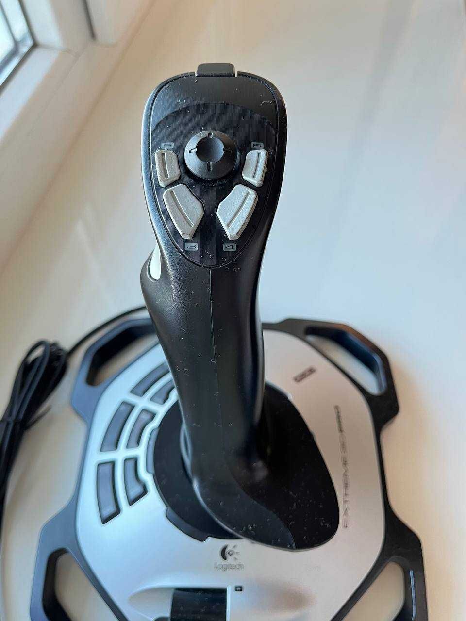 Джойстик Logitech Extreme 3D Pro