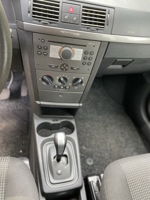 Продам Opel Meriva  1.6 автомат