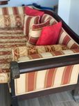 3 sofas Renascence style _ motivo mudança de país