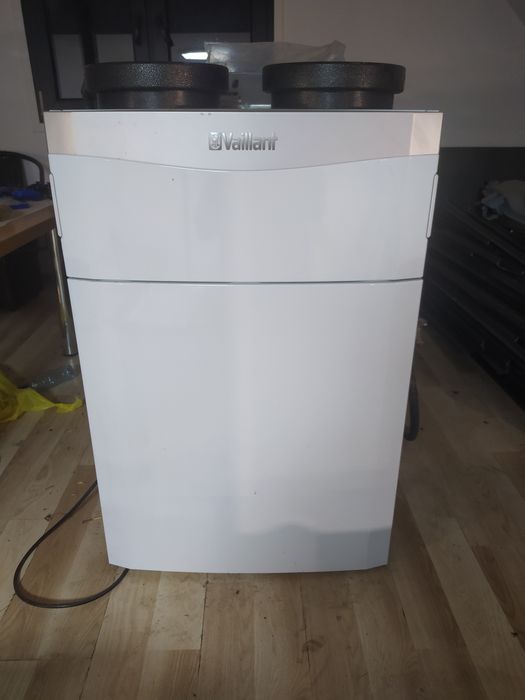 Vaillant rekuperator recoVAIR VAR 260/4  + syfon z przyłączem