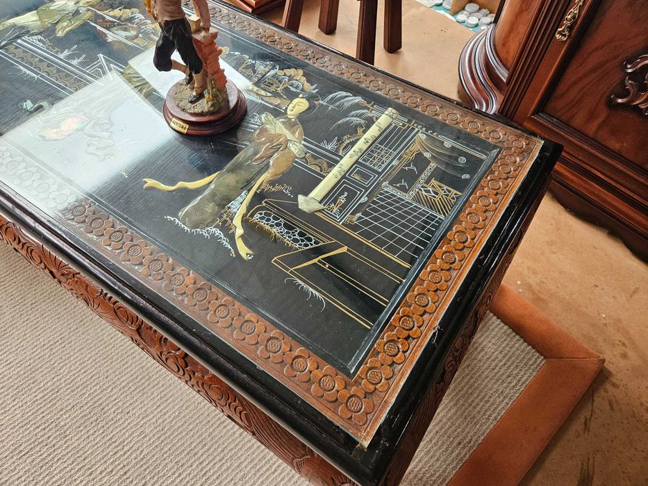 Mesa de centro antiga, Oriental - Bom estado geral