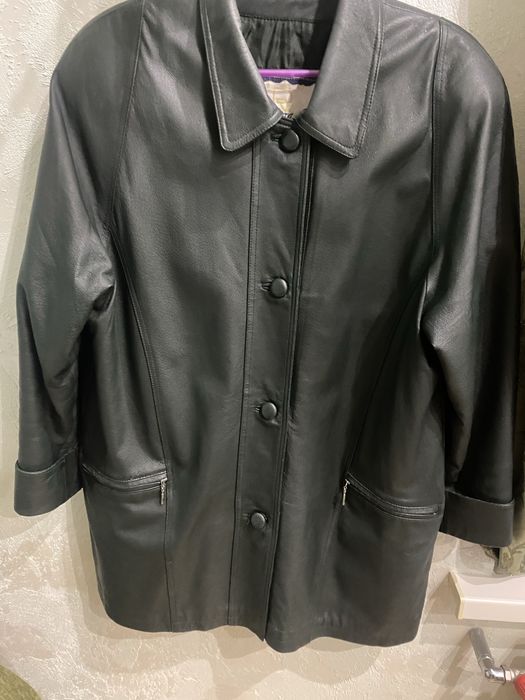 Кожана куртка,состояние новой