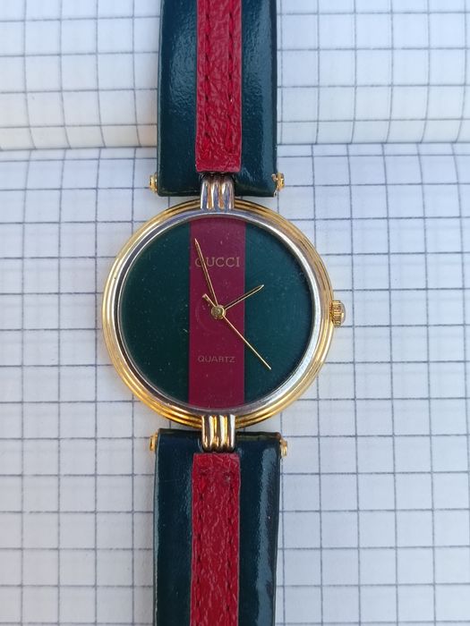 Часи,годинник GUCCI кварцові