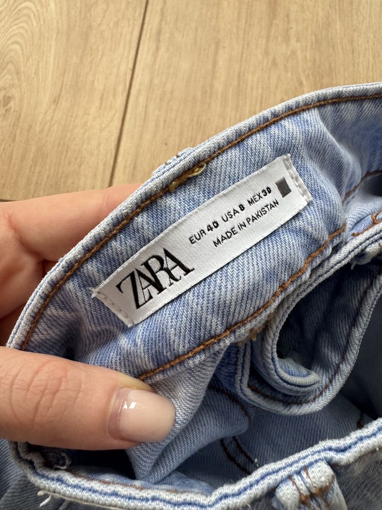 Джинсы Zara! Прямые,высокая посадка !