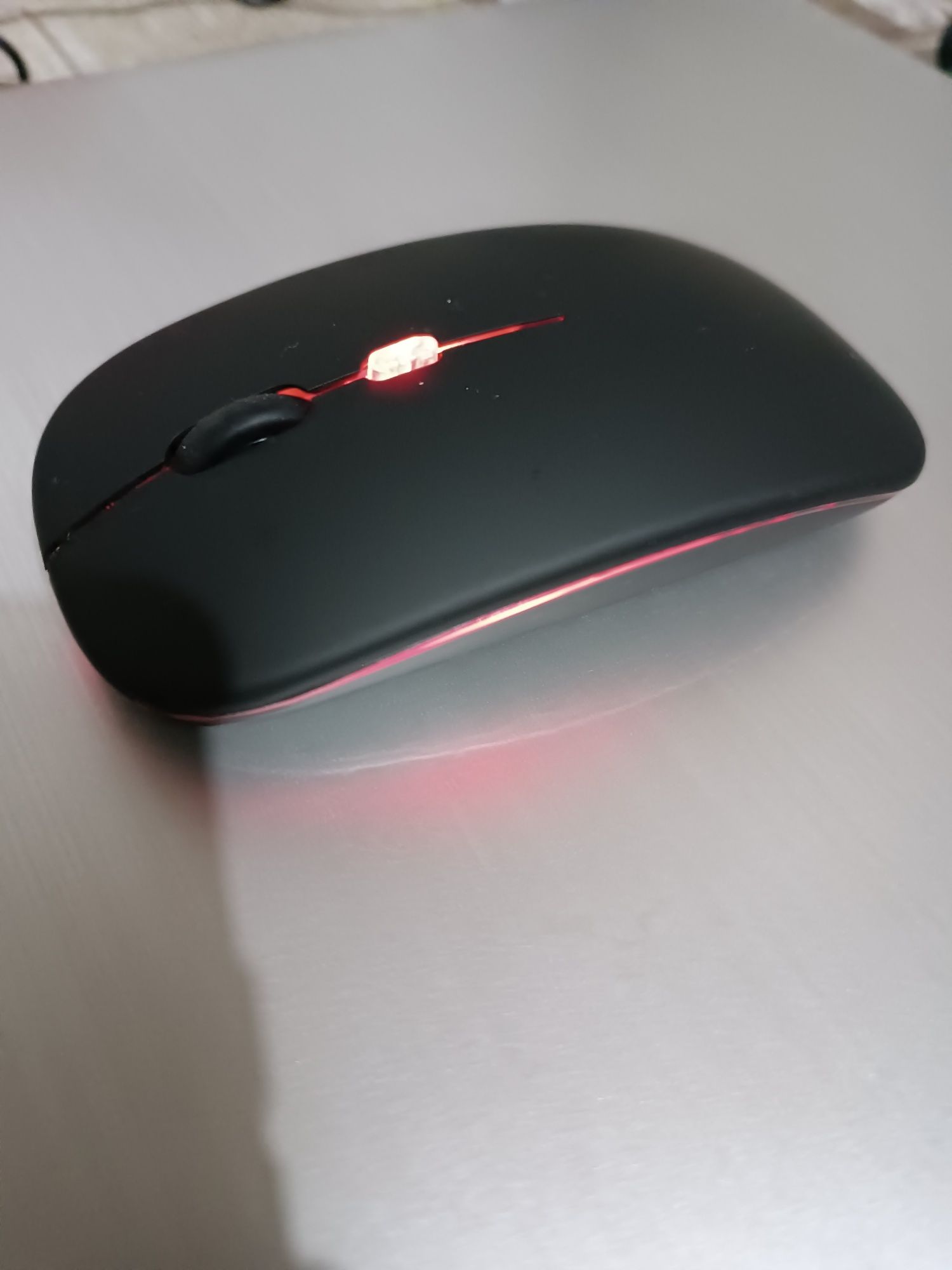 Безпровідна комп'ютерна миша