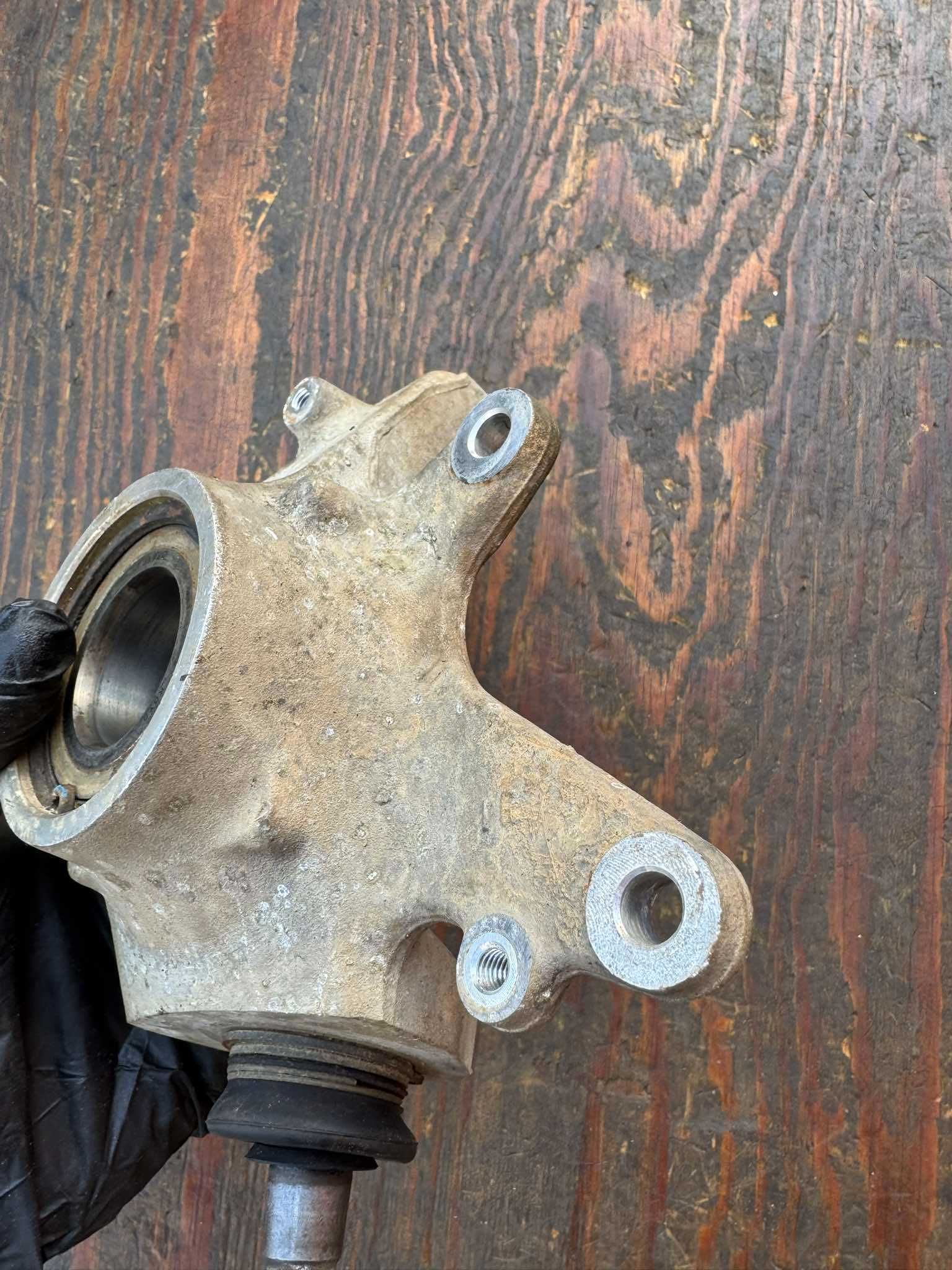 prawy przod przednia zwrotnica kola zawies yamaha yfm 700 grizzly 7-10