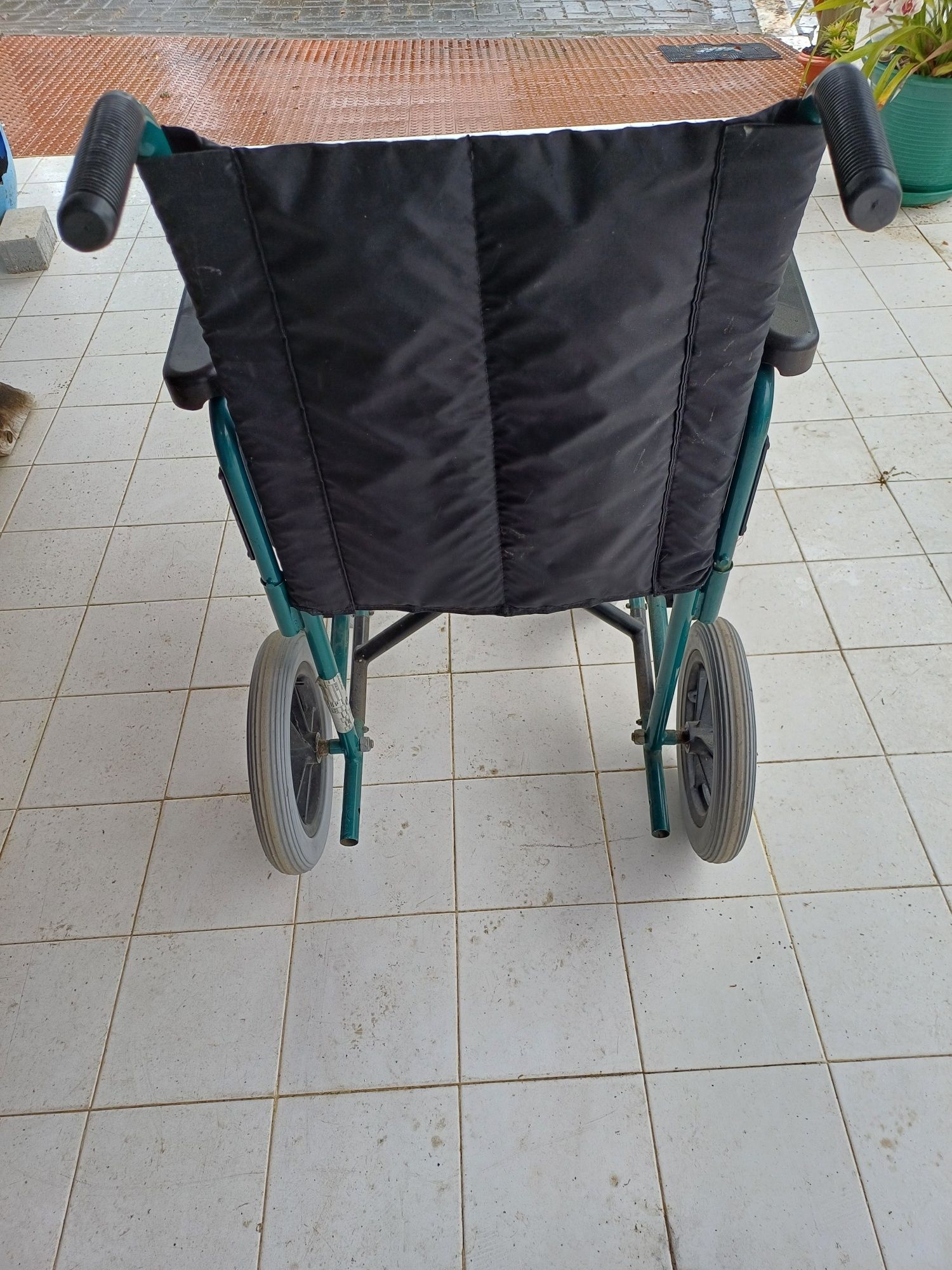 Cadeira de rodas bom estado