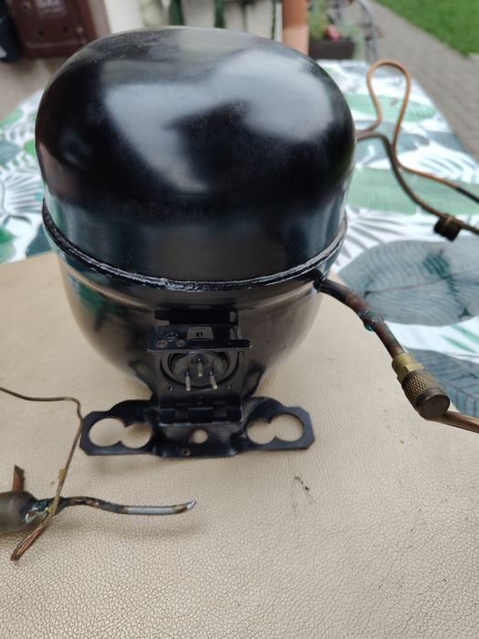 Agregat sprężarka chłodziarka od lodówki firmy Samsung z zaworem Tanio