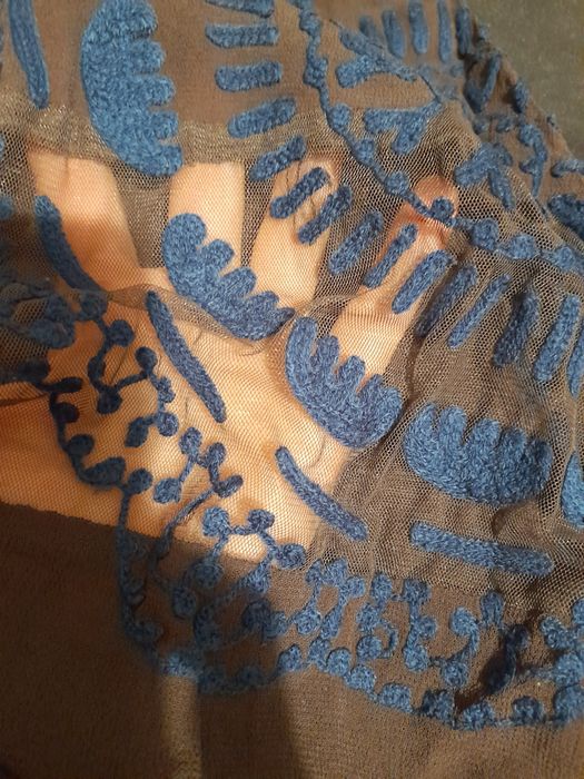 Платье S с вышивкой   наш 42