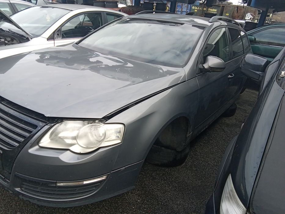 Volkswagen Passat b6 Kombi 2006 rok na części 1.9 Tdi