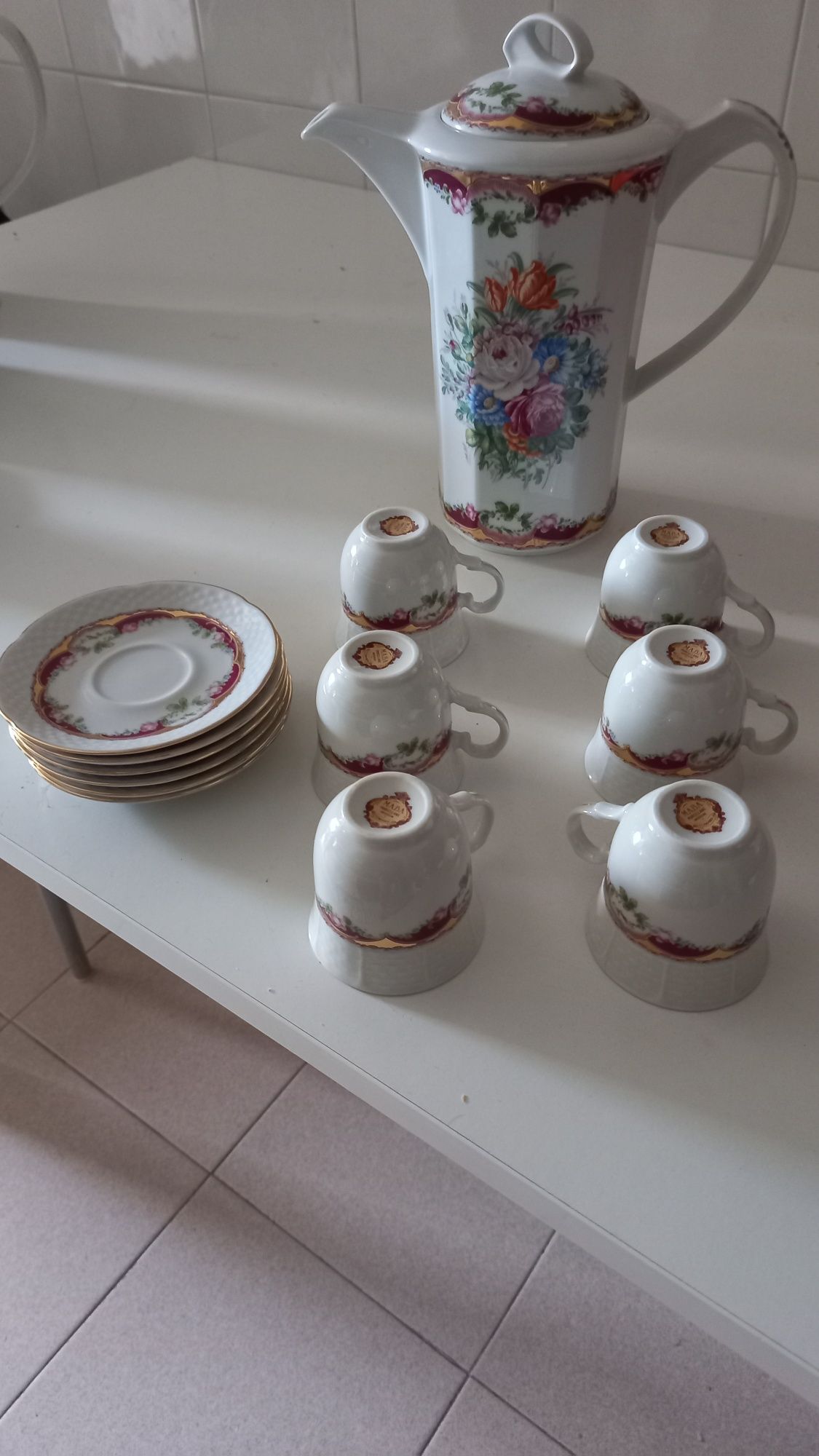 Vendo serviço café de 6 peças Limoges