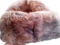 brązowa naturalna futrzana zimowa czapka 58