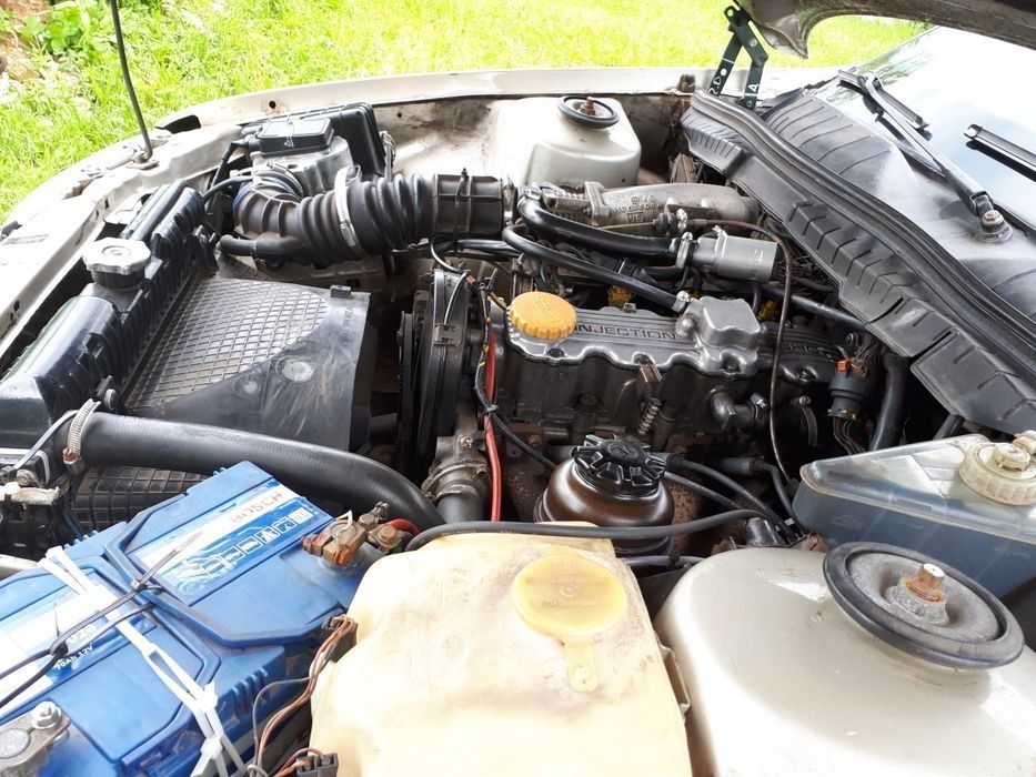 Продам Опель Омега а,2.0 Інжектор