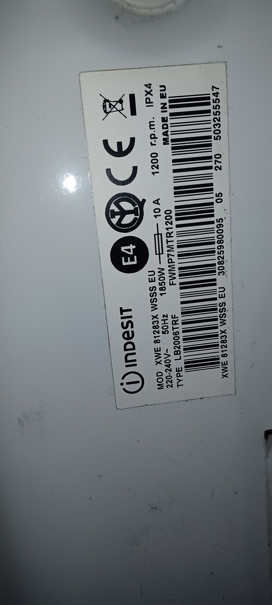 Vendo oculo maquina lavar indesit