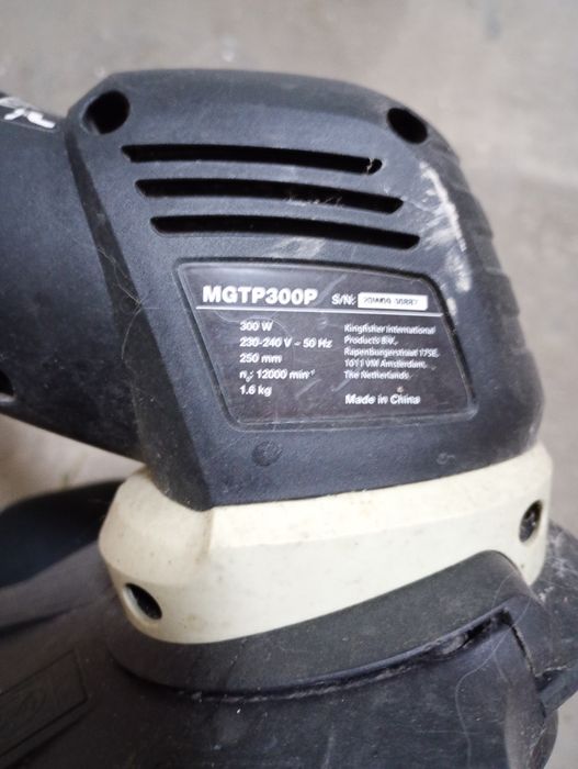 Podkaszarka elektryczna