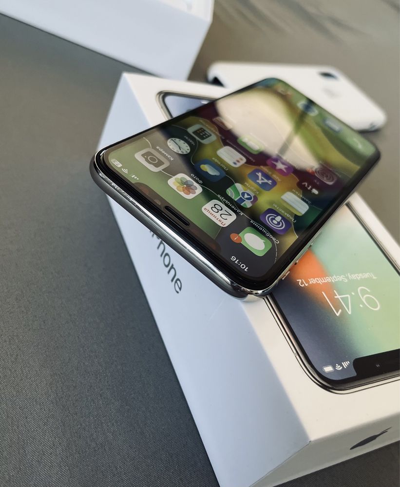 iPhone X 64GB Silver Neverlock