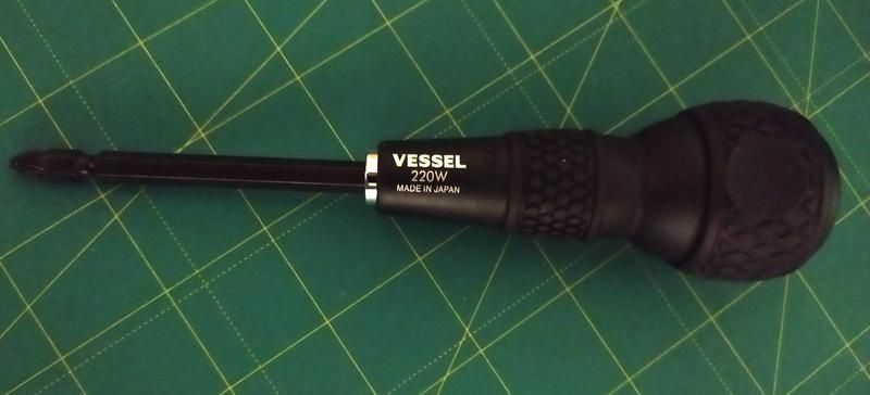 Отвертка Vessel 220W-3 Made in Japan