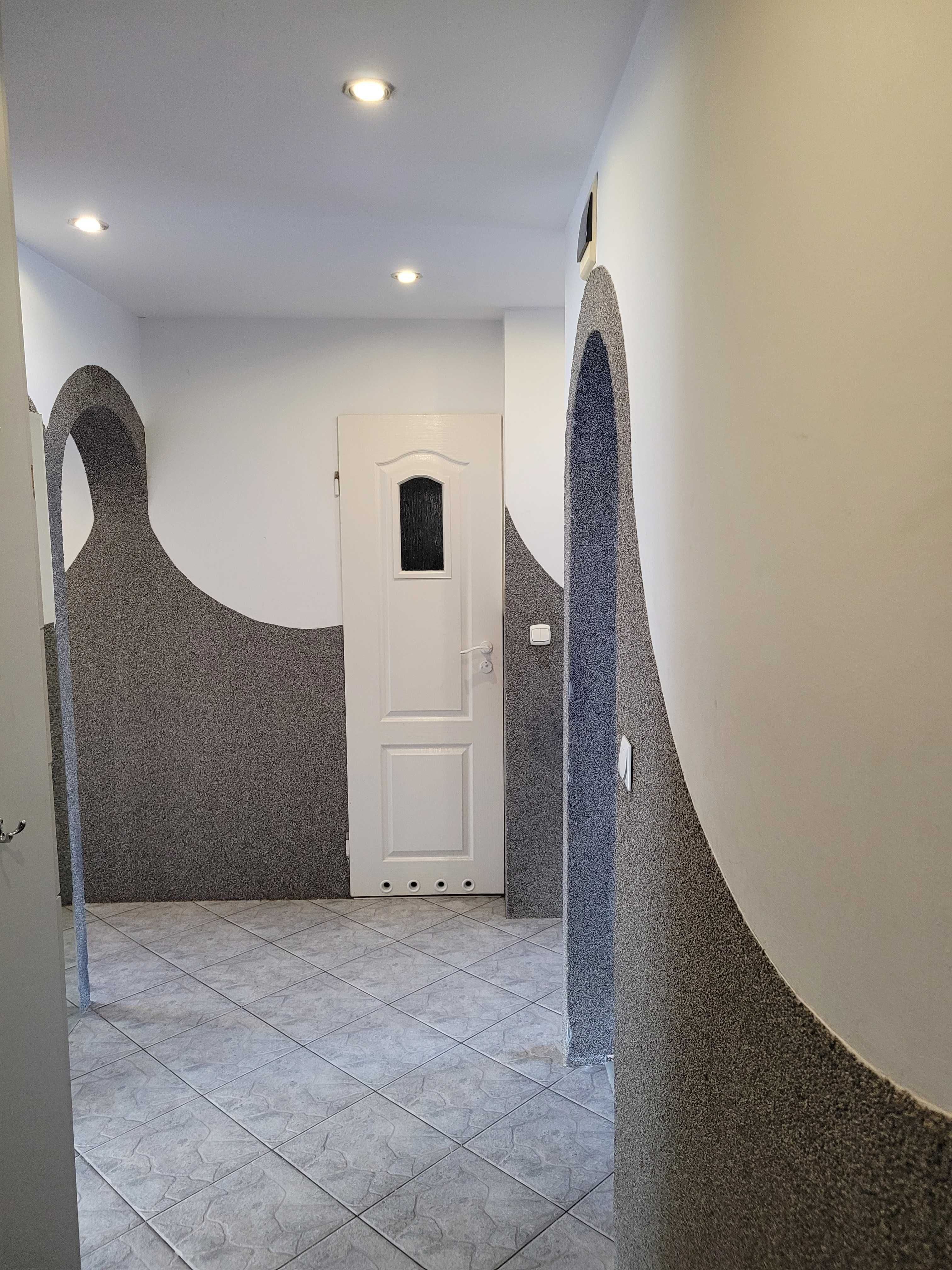 Wynajmę  mieszkanie  na  1 piętrze    3   pokojowe   60 m2 .