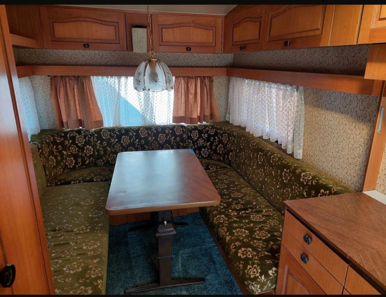 Przyczepa kempingowa retro z 1 ręki stan bardzo dobry odnowiona sucha