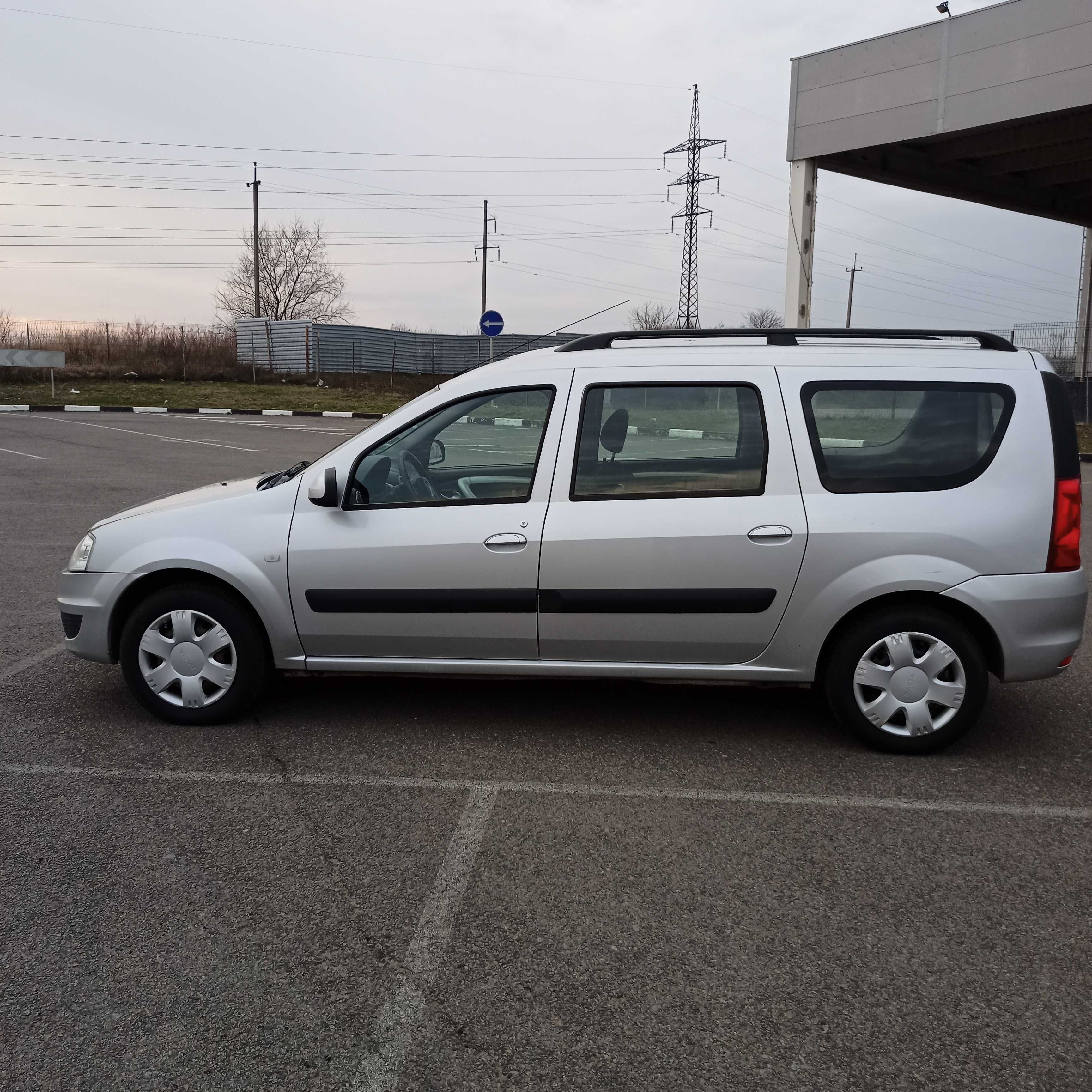 DACIA LOGAN MCV 1.6 Газ-бензин. 2012 рік. Кондиціонер. ABS