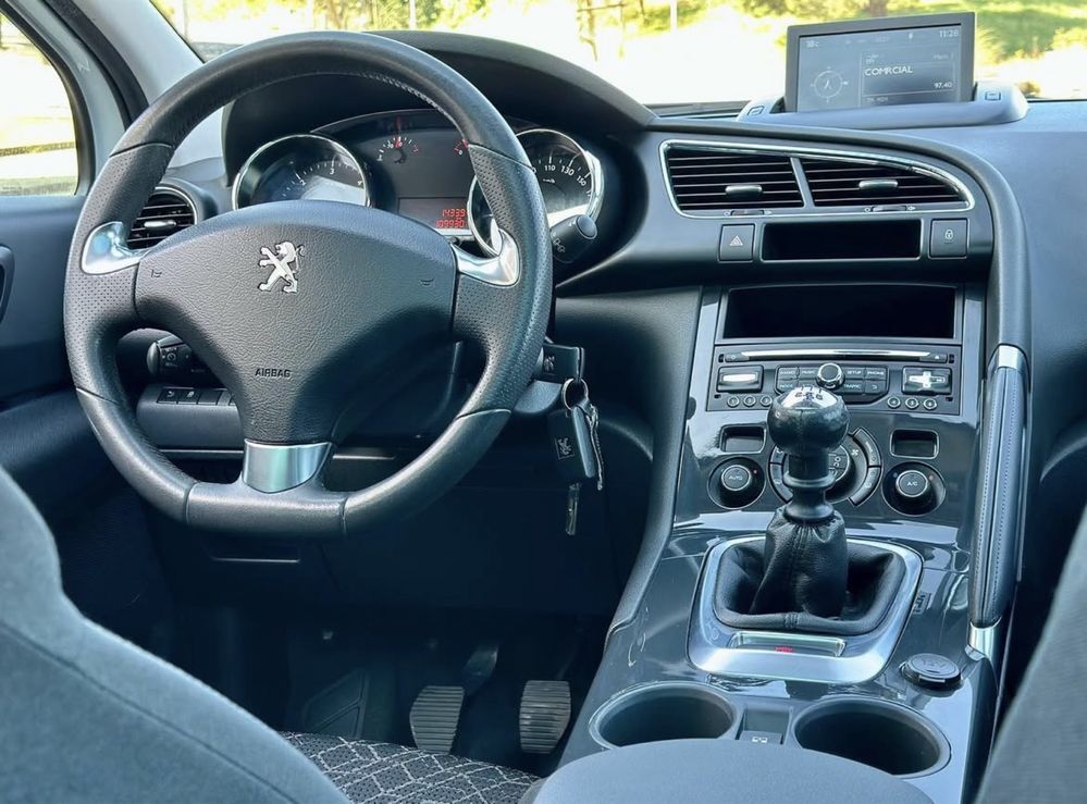 Peugeot 3008 - Ano 2015