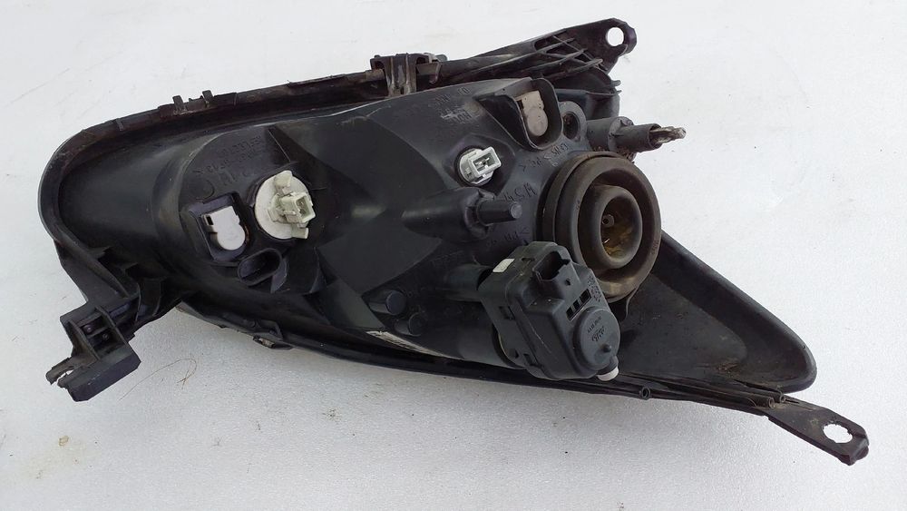 Ótica / farol esquerda TOYOTA Aygo (_B1_)