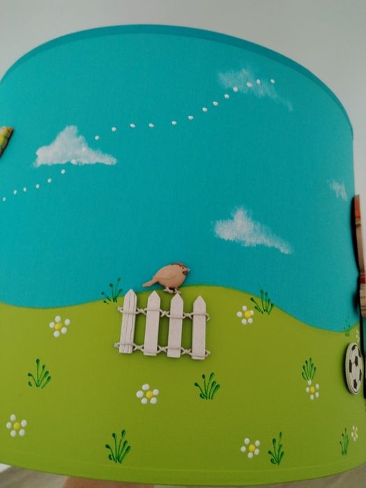 Abajour infantil com relevo em várias cores