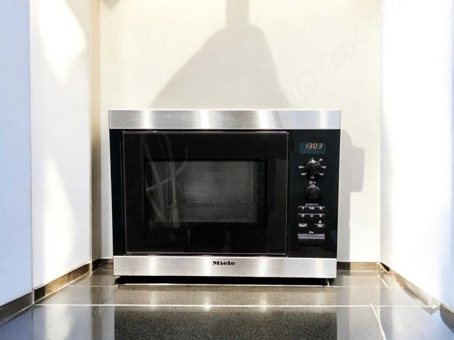 Встраиваемая микроволновая печь Miele M 8151-2 CleanSteel