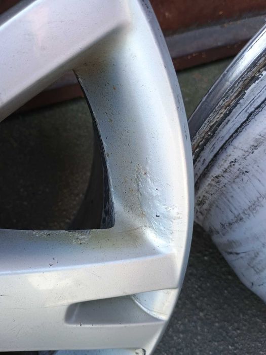 Диски R18 RONAL VOLKSWAGEN 8jx18 5x130 ET57 потребують фарбування