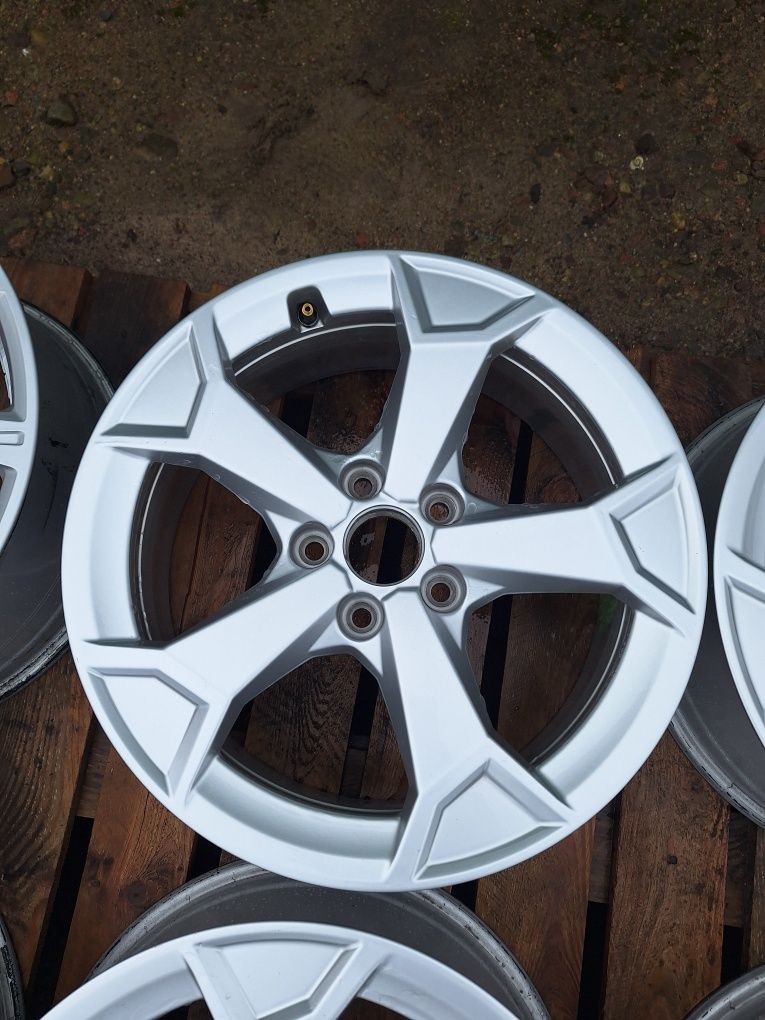 Alufelgi Audi Q3 A3 A4 b7 5x112 17 cali