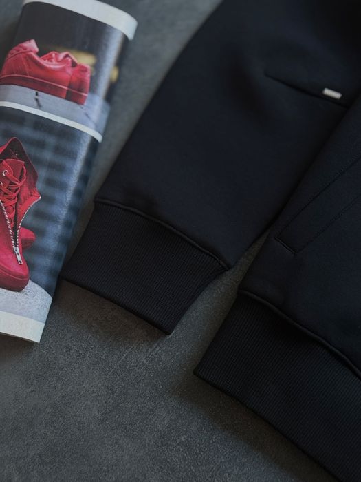 Hugo Boss бомбер