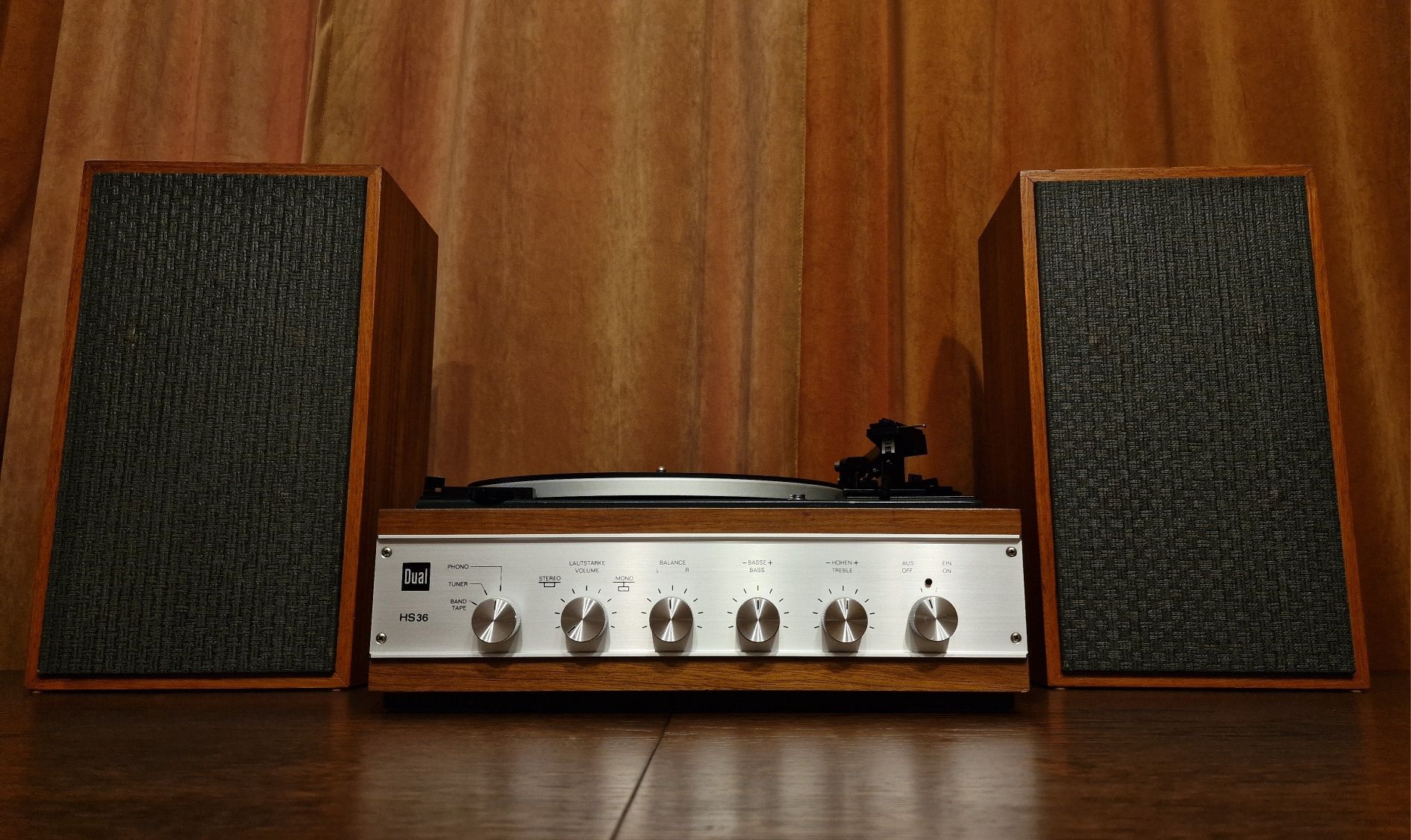 Dual HS 36, Wzmacniacz z gramofonem Dual 1210 oraz kolumnami