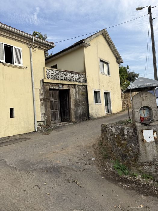 Casa c/Terreno com 2915 m2