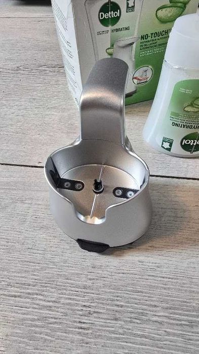Dettol Bezdotykowe dozownik do mydła stojący na baterie 250 ml
