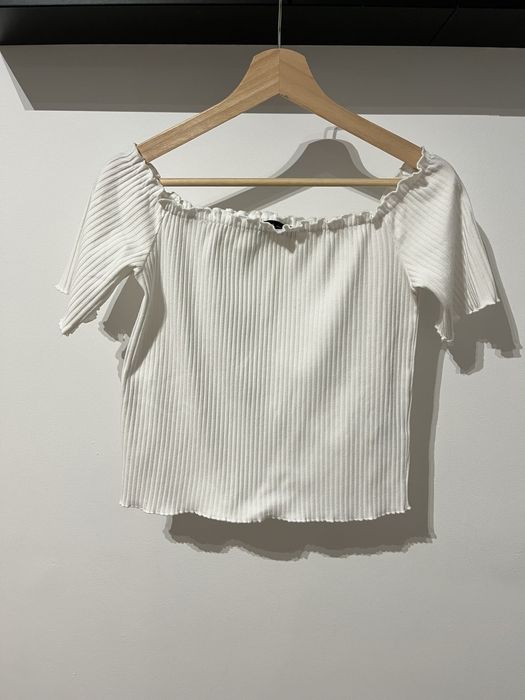 Sprzedam nieużywaną, białą bluzkę - Mohito