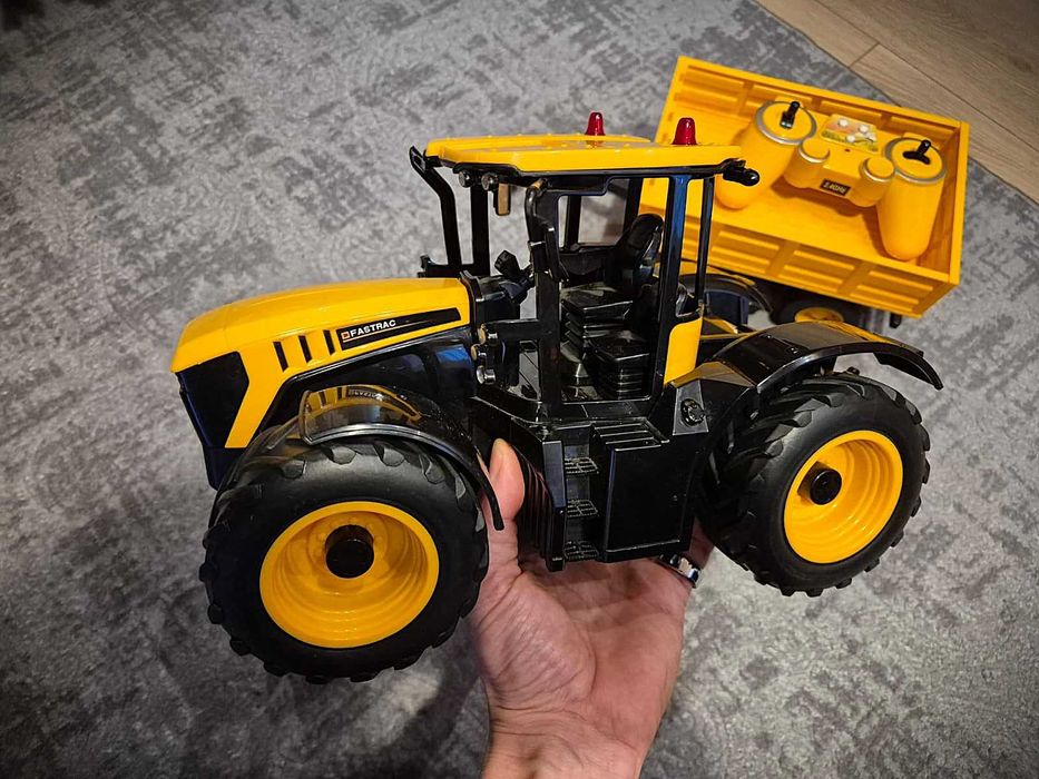 Traktor RC + przyczepa 1:16 - JCB E360-003